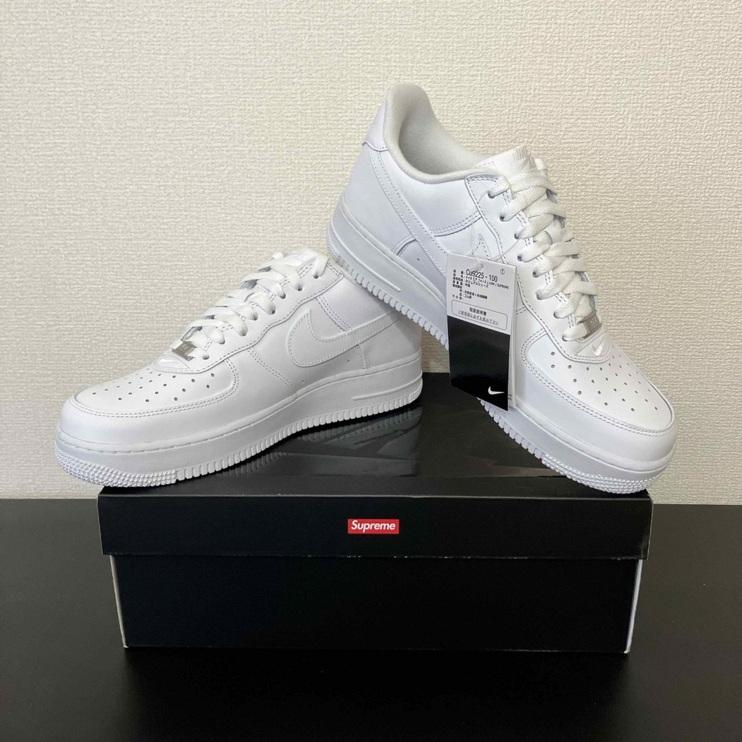 Supreme - ナイキ コラボ シュプリーム スニーカー 新品 未使用 Supreme - ナイキ コラボ シュプリーム スニーカー 新品 未使用