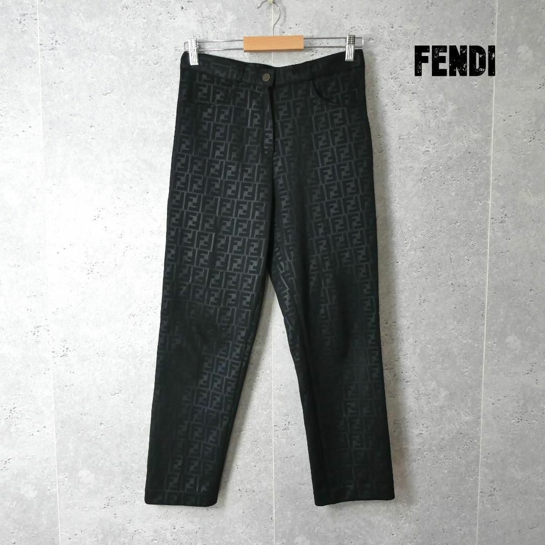 FENDI(フェンディ)の美品 FENDI ズッカ柄 ストレッチ テーパード パンツ スラックス レディースのパンツ(カジュアルパンツ)の商品写真