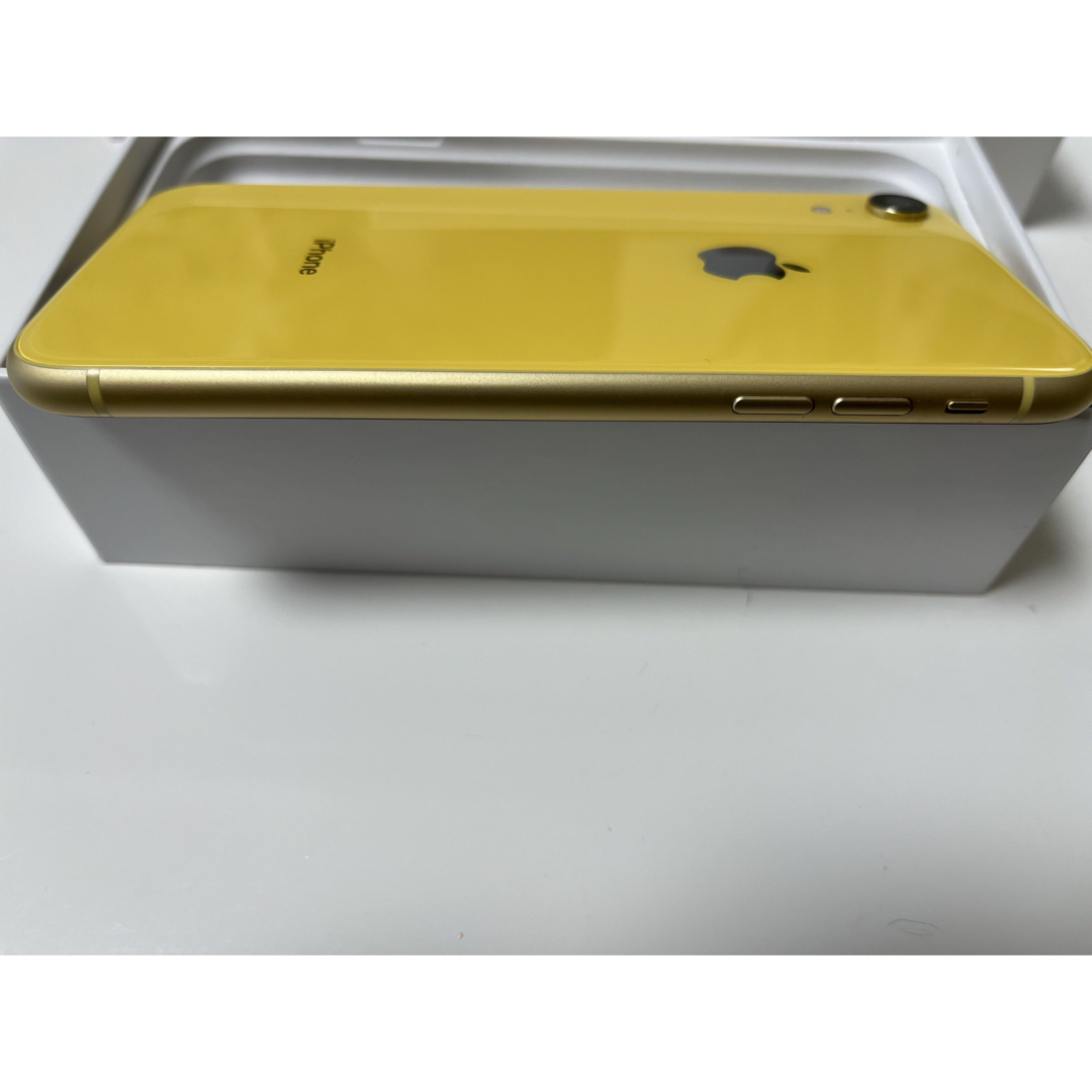 iPhone(アイフォーン)の★美品★iPhoneXR 128GB SIMフリー 本体 スマホ/家電/カメラのスマートフォン/携帯電話(スマートフォン本体)の商品写真