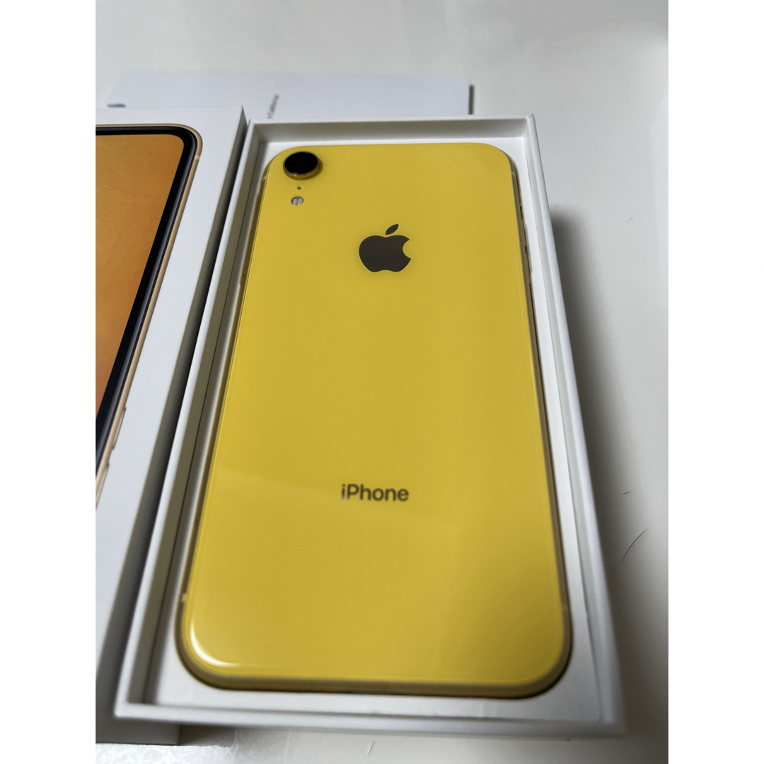 iPhone(アイフォーン)の★美品★iPhoneXR 128GB SIMフリー 本体 スマホ/家電/カメラのスマートフォン/携帯電話(スマートフォン本体)の商品写真