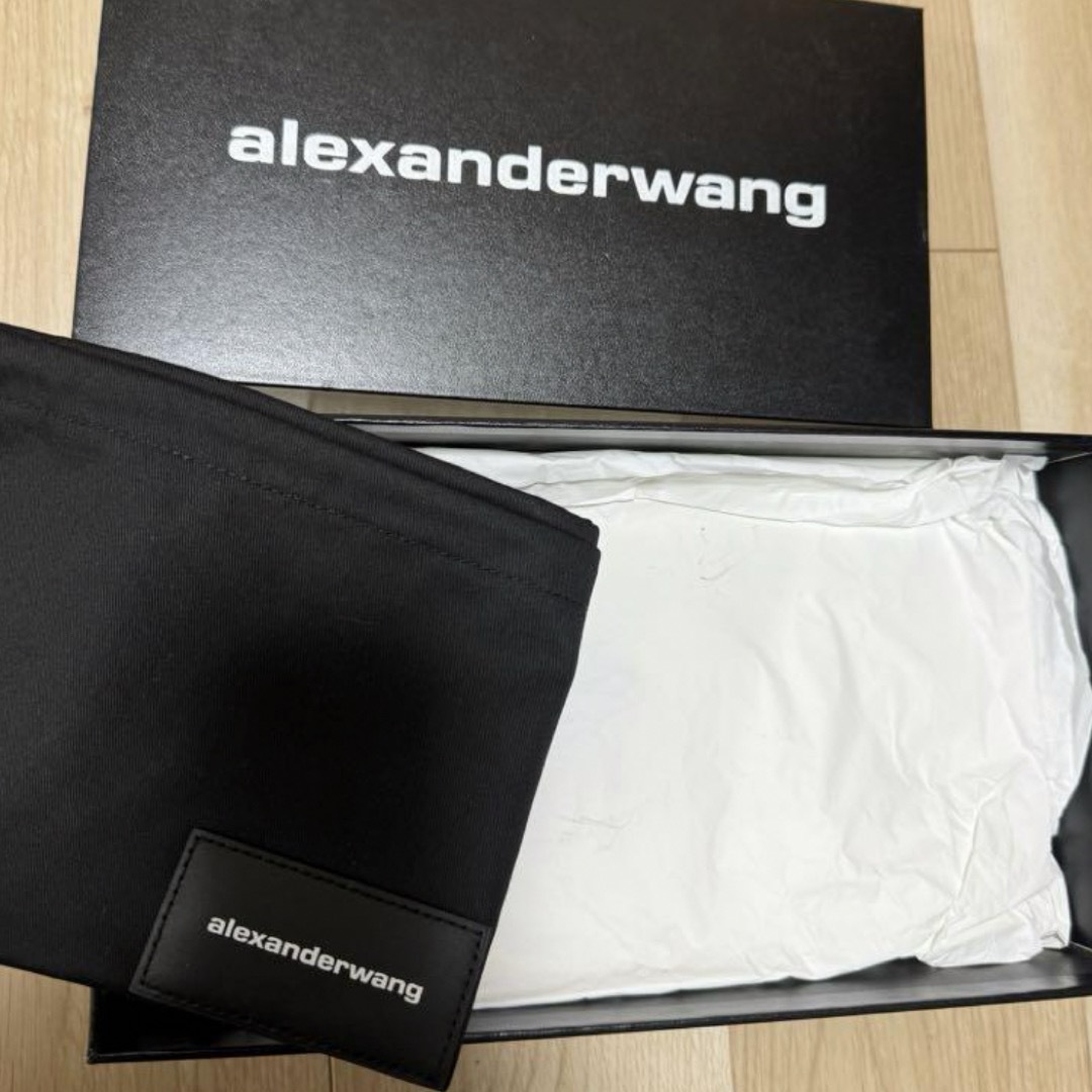 Alexander Wang(アレキサンダーワン)の期間限定値下げ！アレキサンダーワン スタッズレザーヒール  レディースの靴/シューズ(ハイヒール/パンプス)の商品写真