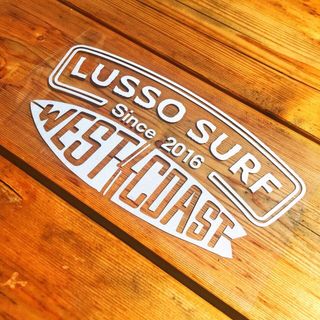 クイックシルバー(QUIKSILVER)の西海岸系☆LUSSO SURF 防水ステッカー白☆ベイフロー  ホワイト(サーフィン)