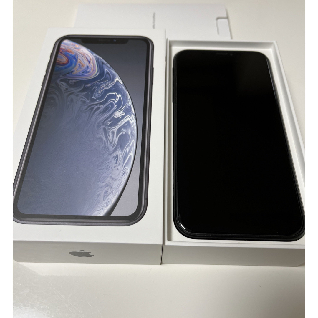 iPhone(アイフォーン)の★美品★iPhoneXR 128GB SIMフリー 本体 スマホ/家電/カメラのスマートフォン/携帯電話(スマートフォン本体)の商品写真