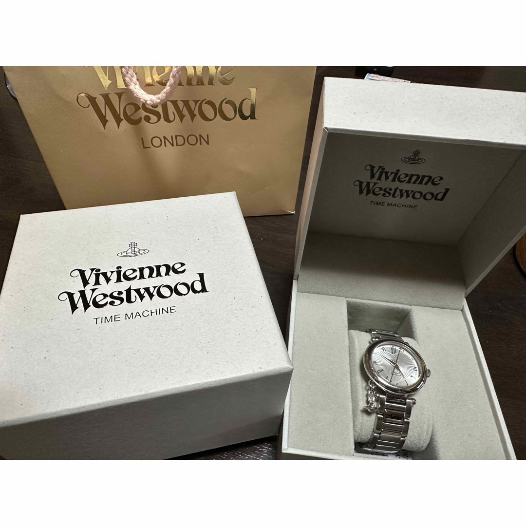 Vivienne Westwood(ヴィヴィアンウエストウッド)のVivienne Westwood レディース時計 レディースのファッション小物(腕時計)の商品写真