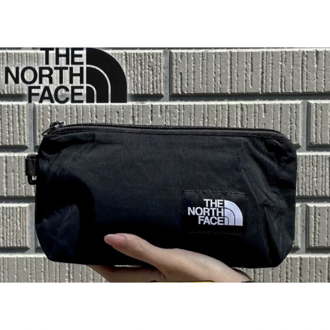 THE NORTH FACE(ザノースフェイス)の韓国ノースフェイスMINI MULTI POUCHミニマルチポーチチャコール レディースのファッション小物(ポーチ)の商品写真