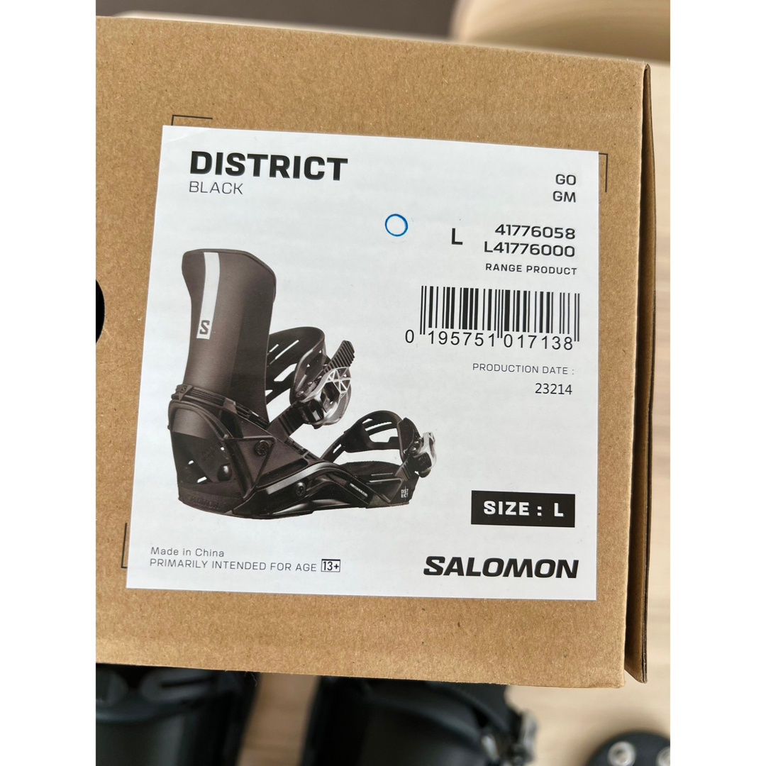 SALOMON(サロモン)の【新品！】SALOMON（サロモン）DISTRICT　スノーボードビンディング スポーツ/アウトドアのスノーボード(バインディング)の商品写真