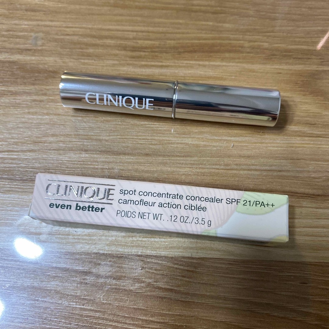 CLINIQUE(クリニーク)のCLINIQUE 美白コンシーラー コスメ/美容のベースメイク/化粧品(コンシーラー)の商品写真