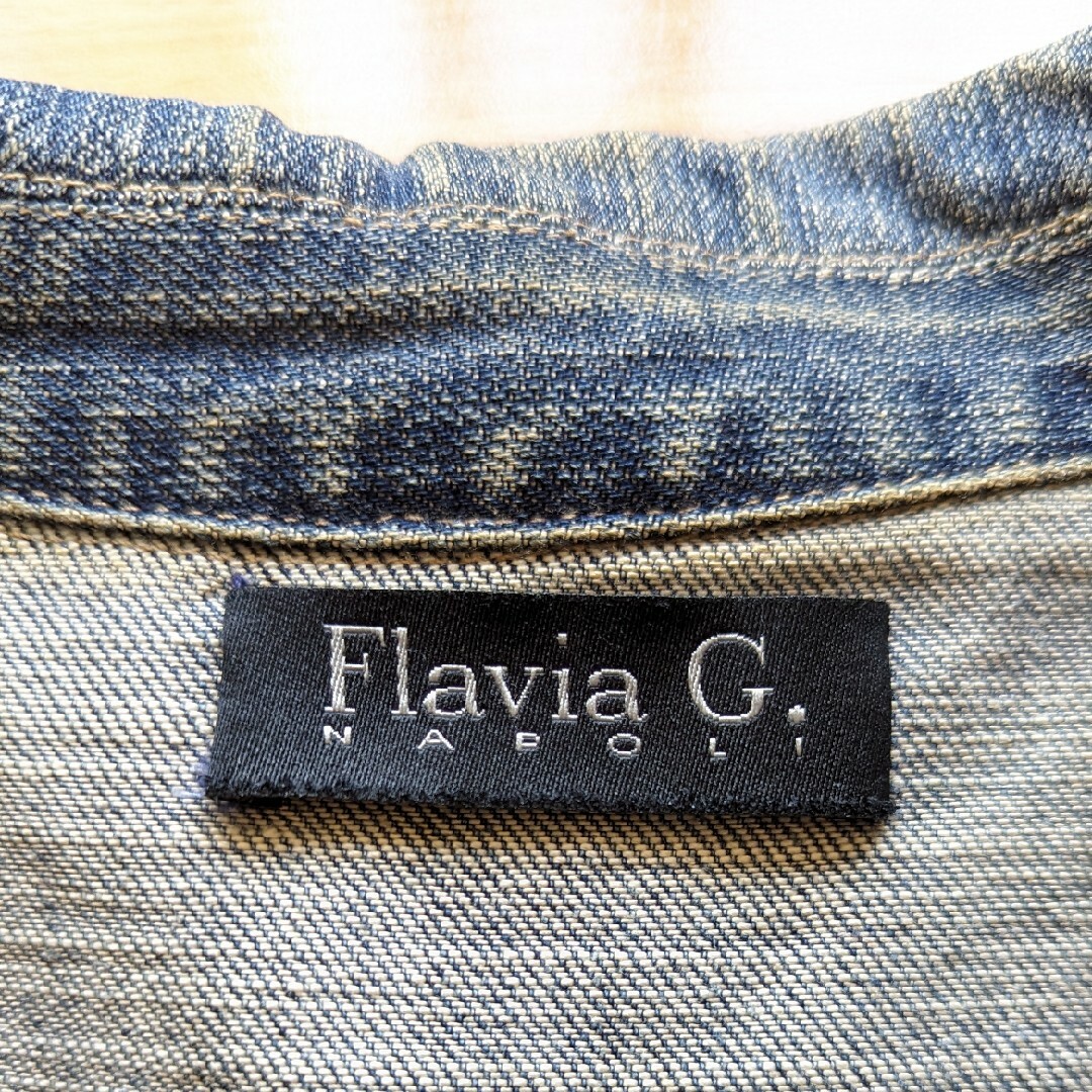 Flavia G NAPOLI スタッズがかっこいい♪テーラードデニムジャケット レディースのジャケット/アウター(Gジャン/デニムジャケット)の商品写真