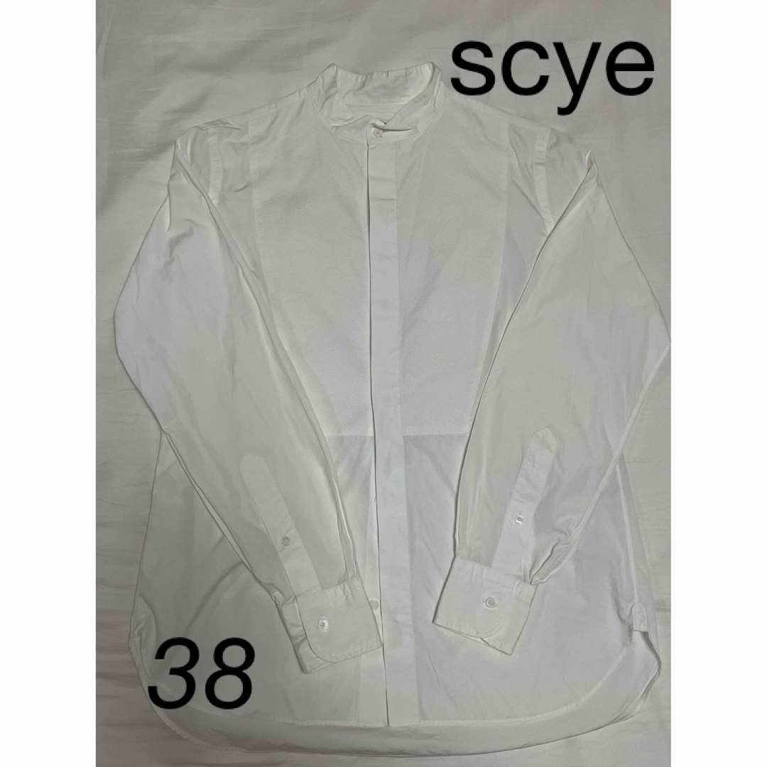 Scye(サイ)のサイ  SCYE  バンドカラー  ブラウス　白シャツ 長袖 ３８  トップス レディースのトップス(シャツ/ブラウス(長袖/七分))の商品写真