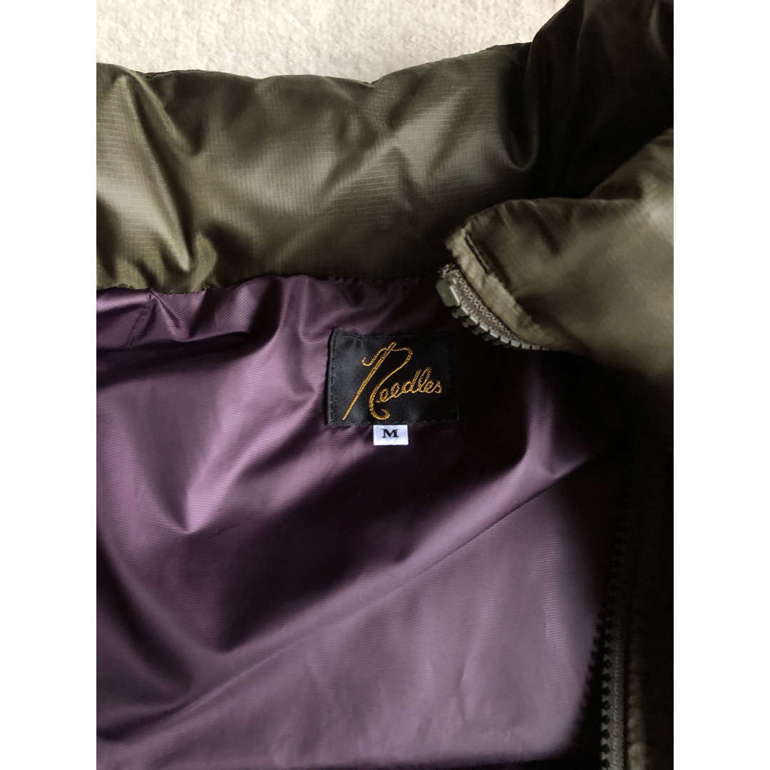 Needles - NEEDLES BEAMS 別注 DOWN JACKET 緑 オリーブ Mの通販 Needles - NEEDLES BEAMS 別注 DOWN JACKET 緑 オリーブ Mの通販