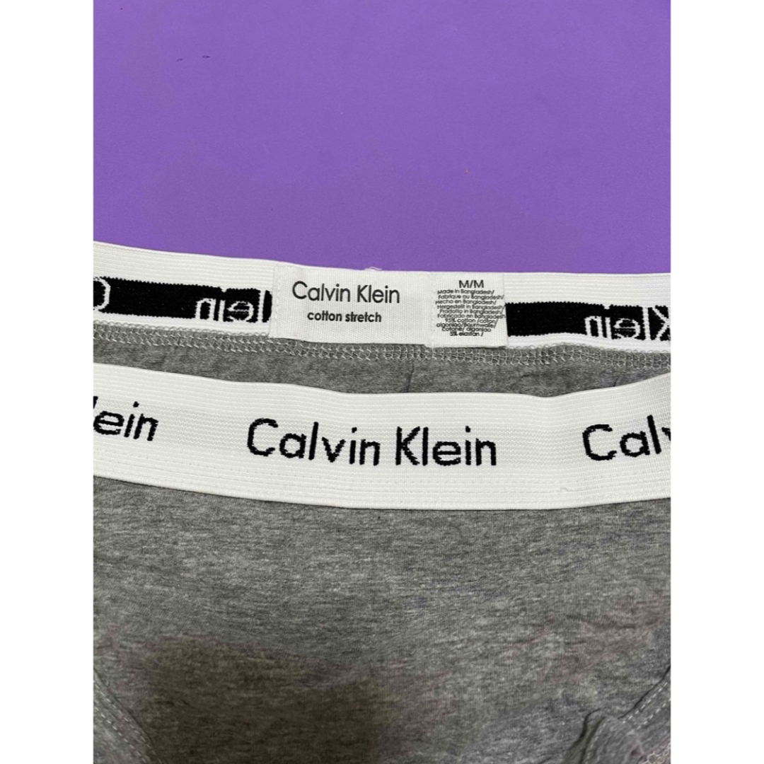 Calvin Klein(カルバンクライン)の新品最後！　CalvinKlein カルバンクライン　ブラショーツ　グレー　M レディースの下着/アンダーウェア(ブラ&ショーツセット)の商品写真