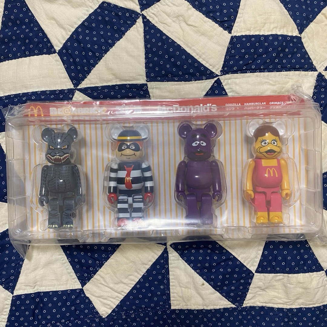 BE@RBRICK(ベアブリック)の未開封 ゴジラ マクドナルド  BE@RBRICKベアブリック　4体セット エンタメ/ホビーのおもちゃ/ぬいぐるみ(キャラクターグッズ)の商品写真