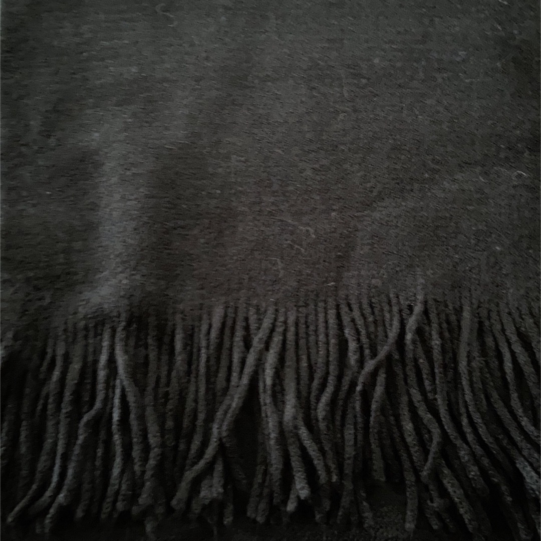 MOONBAT(ムーンバット)の黒マフラー　ムーンバット レディースのファッション小物(マフラー/ショール)の商品写真