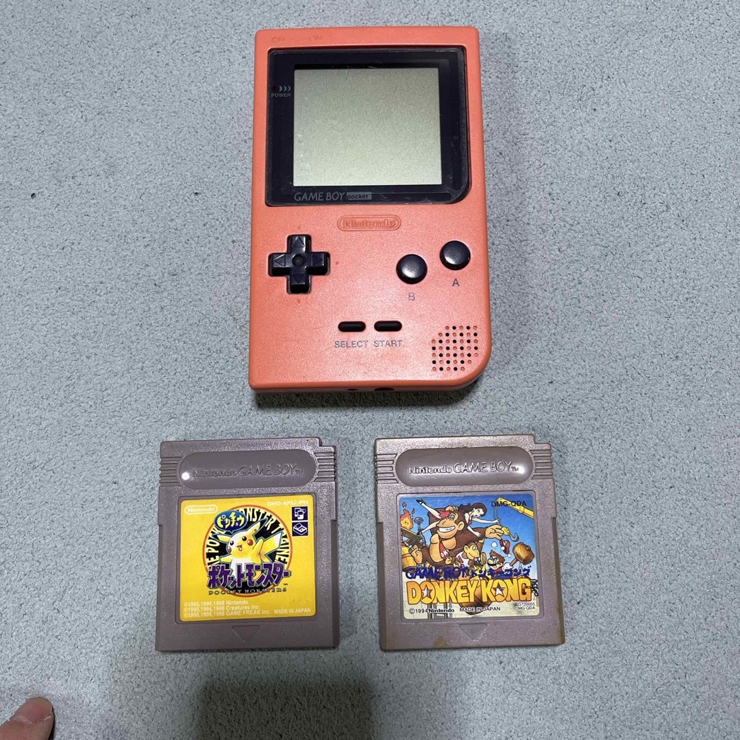 ゲームボーイ(ゲームボーイ)のGAMEBOY Pocket エンタメ/ホビーのゲームソフト/ゲーム機本体(携帯用ゲーム機本体)の商品写真