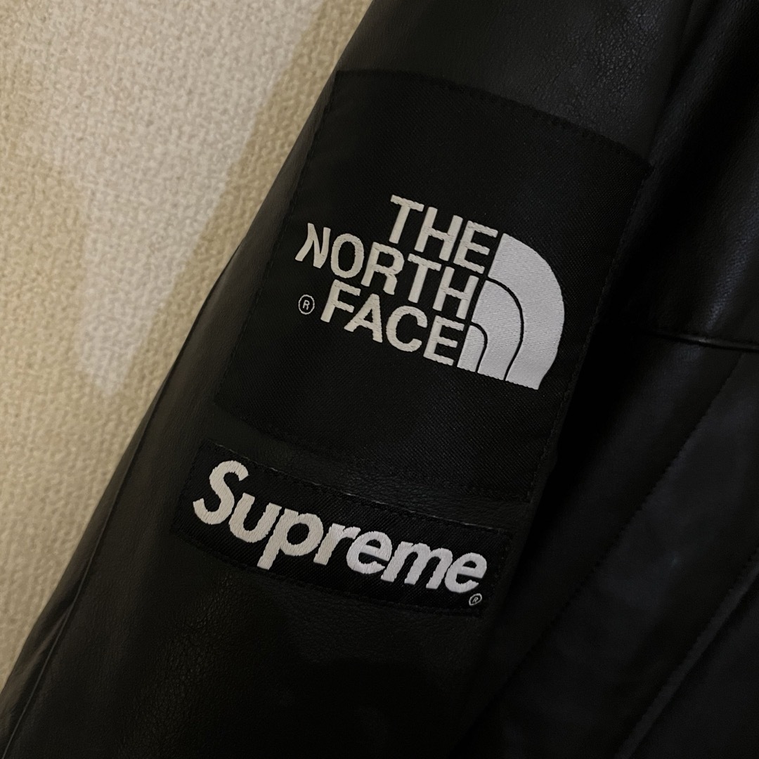 Supreme(シュプリーム)のSupremeシュプリームThenorthfaceノースフェイスマウンテンパーカ メンズのジャケット/アウター(マウンテンパーカー)の商品写真