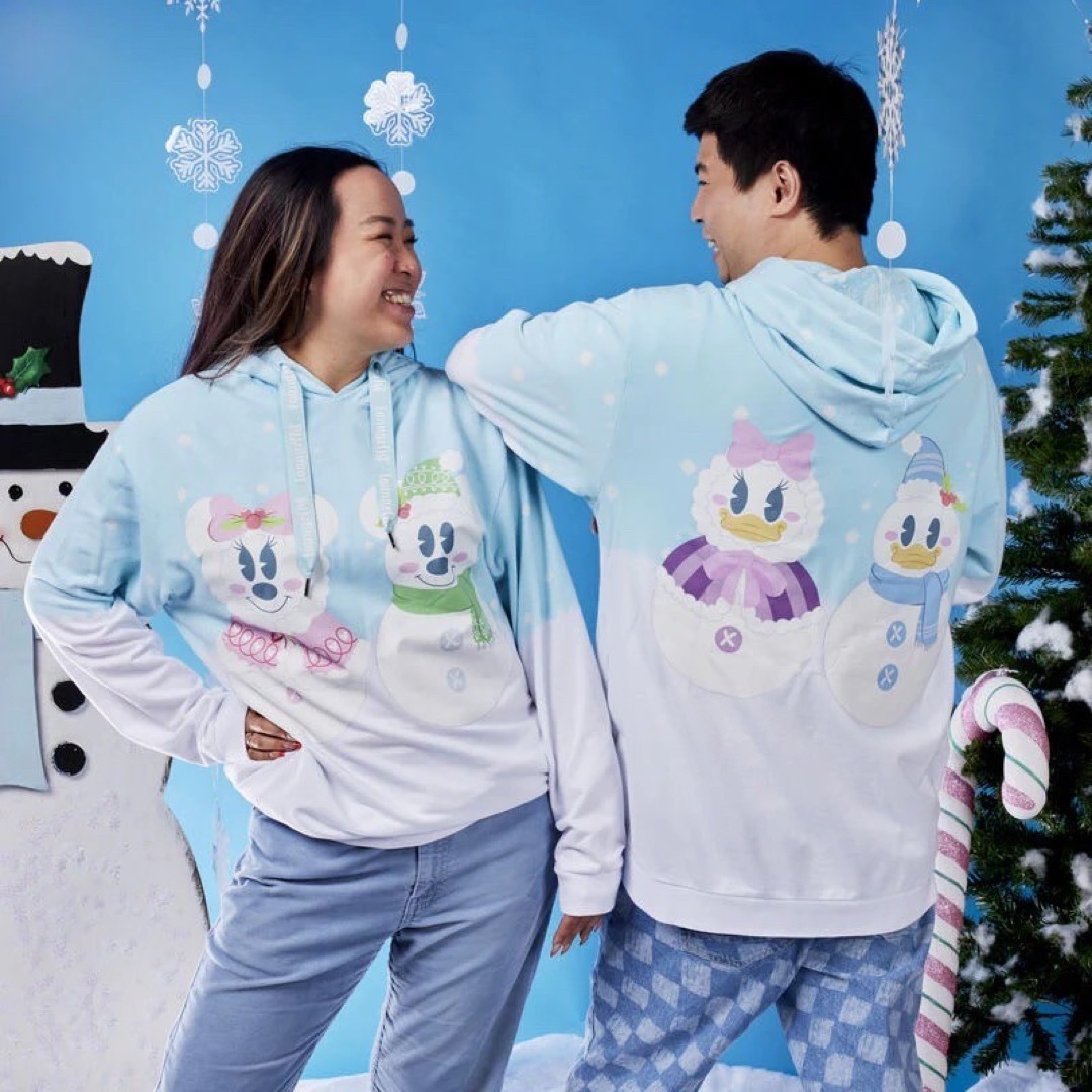 Disney(ディズニー)の2XL 雪 ミッキー ミニー フーディ パーカー ラウンジフライ ディズニー メンズのトップス(パーカー)の商品写真