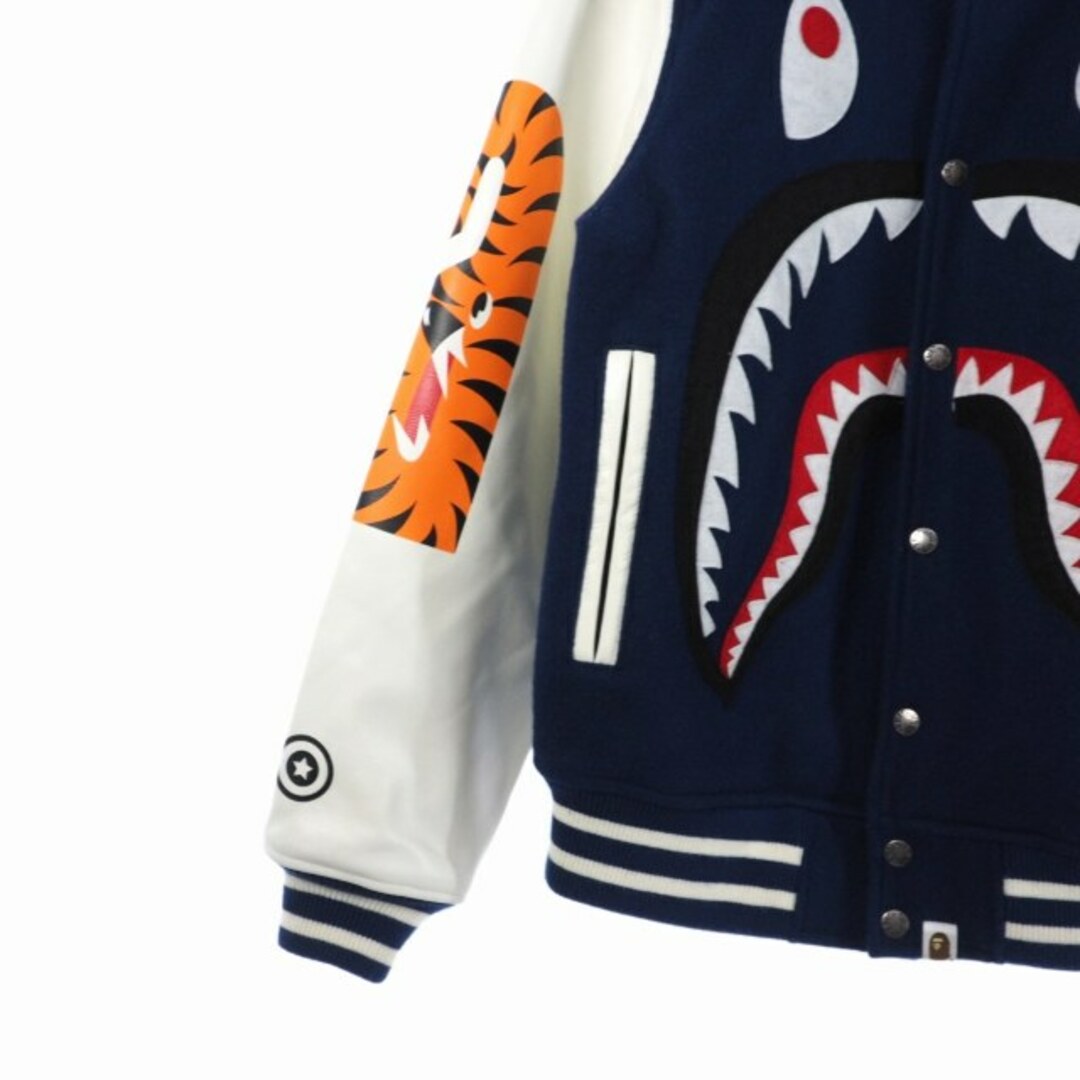 A BATHING APE(アベイシングエイプ)のアベイシングエイプ 15SS シャーク レザー  スタジャン M ネイビー  メンズのジャケット/アウター(ブルゾン)の商品写真