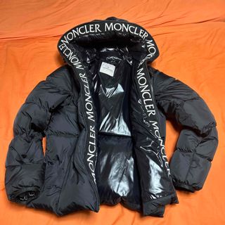 モンクレール(MONCLER)のMONTCLAショートダウンジャケット(ダウンジャケット)