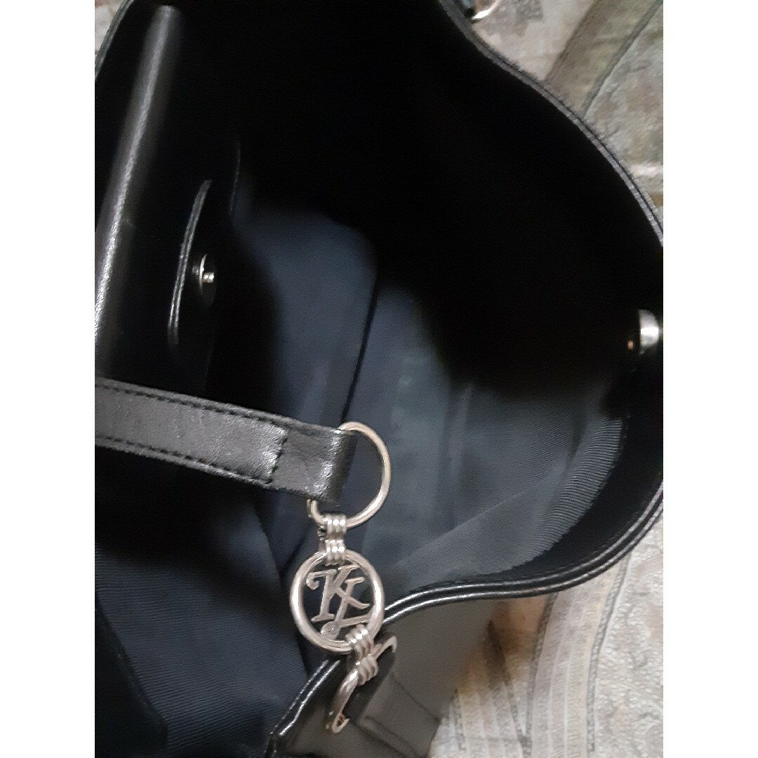 Karl Lagerfeld(カールラガーフェルド)のカールラガーフェルド KARL LAGERFELD 本革/ショルダーバッグ レディースのバッグ(ショルダーバッグ)の商品写真