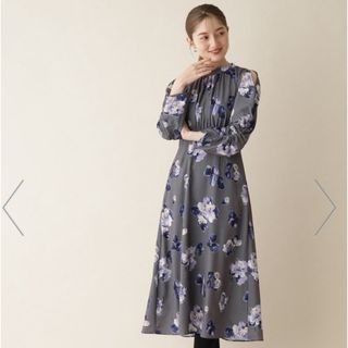 インデックス(INDEX)のお値下げ＊新品♡index インデックス 花柄ロングワンピース M(ロングワンピース/マキシワンピース)