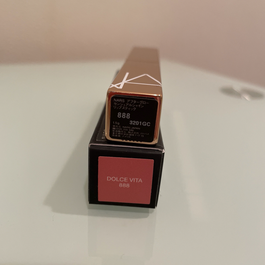 NARS(ナーズ)のNARS アフターグロー センシュアルシャイン リップスティック 888 コスメ/美容のベースメイク/化粧品(口紅)の商品写真