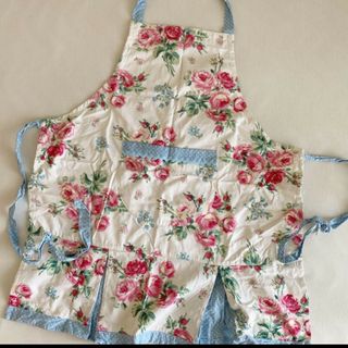 LAURA ASHLEY - 新品☆ローラアシュレイ ピッチャーとキャニスターの ...