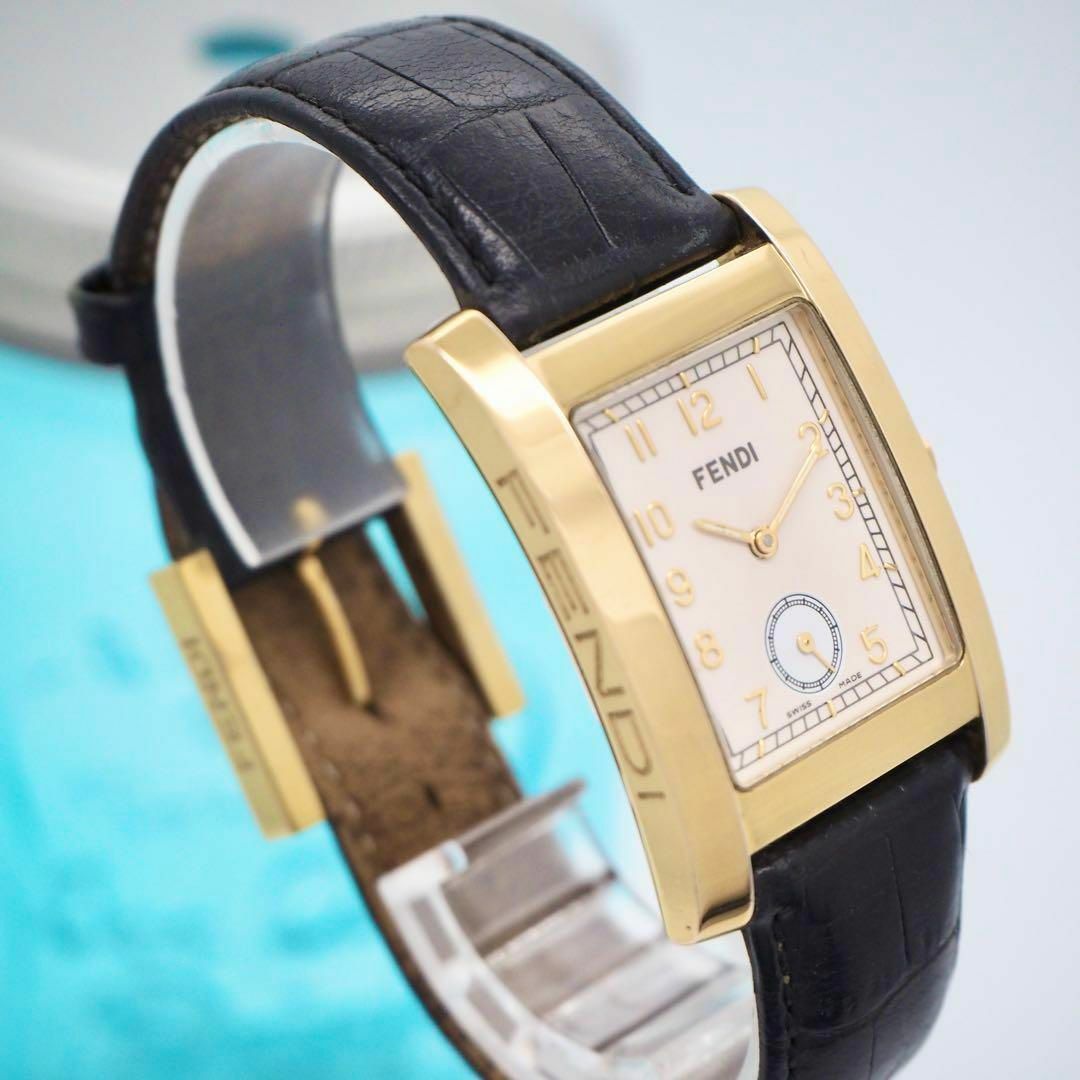 FENDI(フェンディ)の151 FENDI フェンディ時計　メンズ腕時計　ゴールド　スモールセコンド メンズの時計(腕時計(アナログ))の商品写真