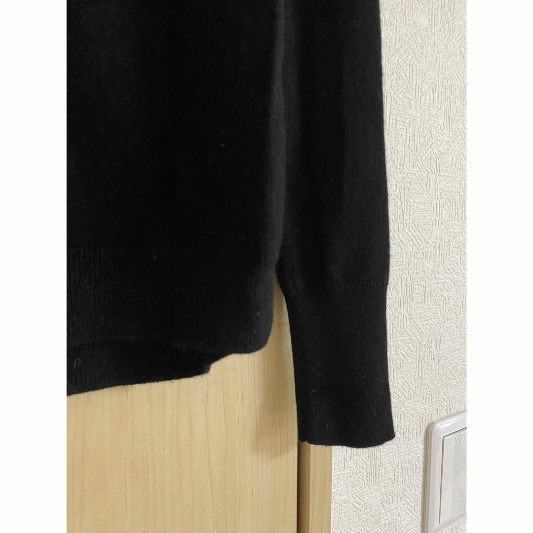 UNIQLO(ユニクロ)のUNIQLO ユニクロ　カシミヤ100% 黒　タートル　セーター レディースのトップス(ニット/セーター)の商品写真