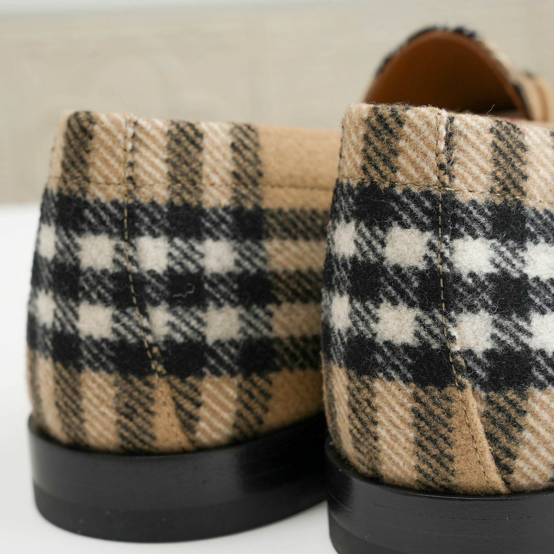 BURBERRY(バーバリー)の新品 BURBERRY チェック ウール フェルトローファー 42 メンズの靴/シューズ(スリッポン/モカシン)の商品写真