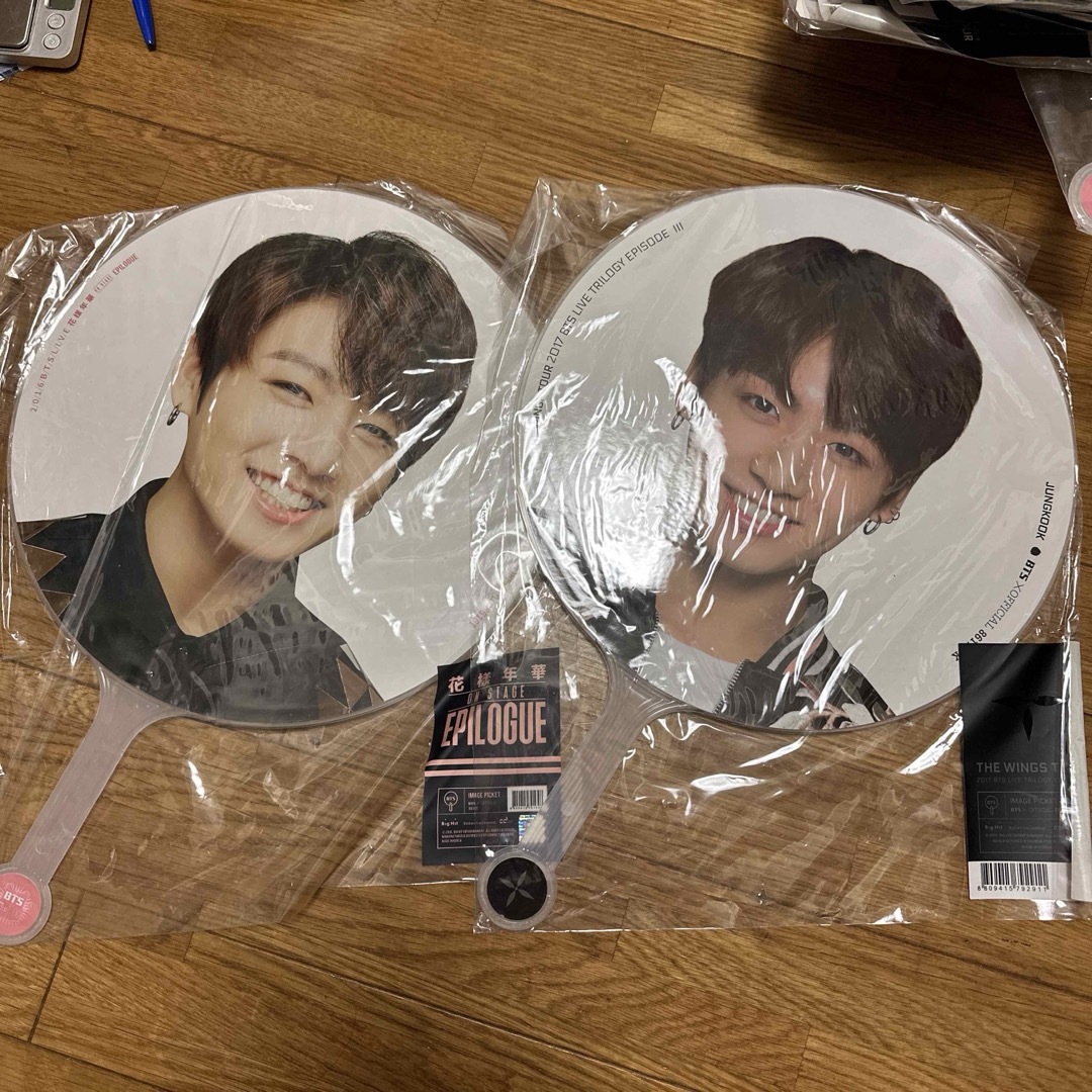 bts epilogue wings うちわ エンタメ/ホビーのタレントグッズ(アイドルグッズ)の商品写真