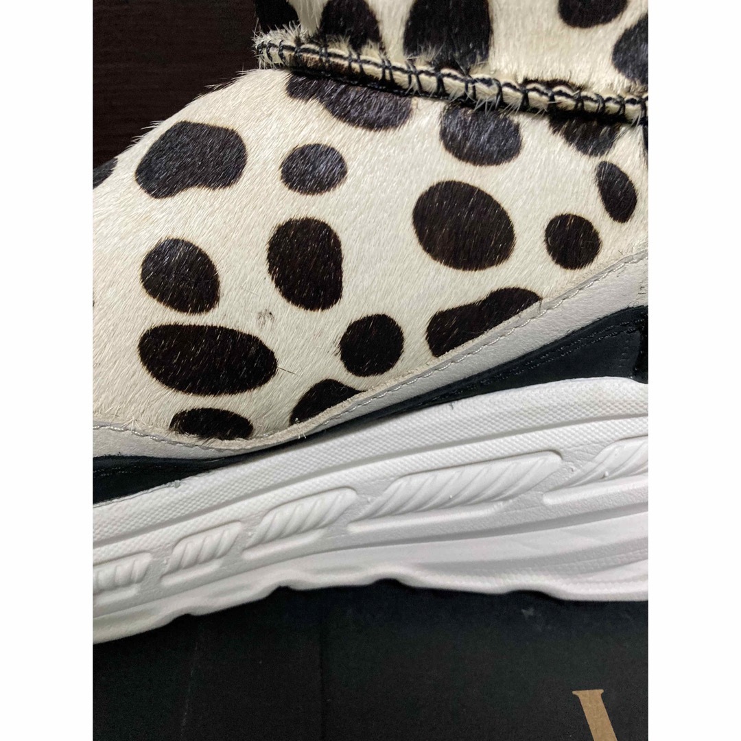 UGG - 新品 UGG ブーツ スニーカー ダルメシアン 25の通販 by 即 UGG - 新品 UGG ブーツ スニーカー ダルメシアン 25の通販 by 即