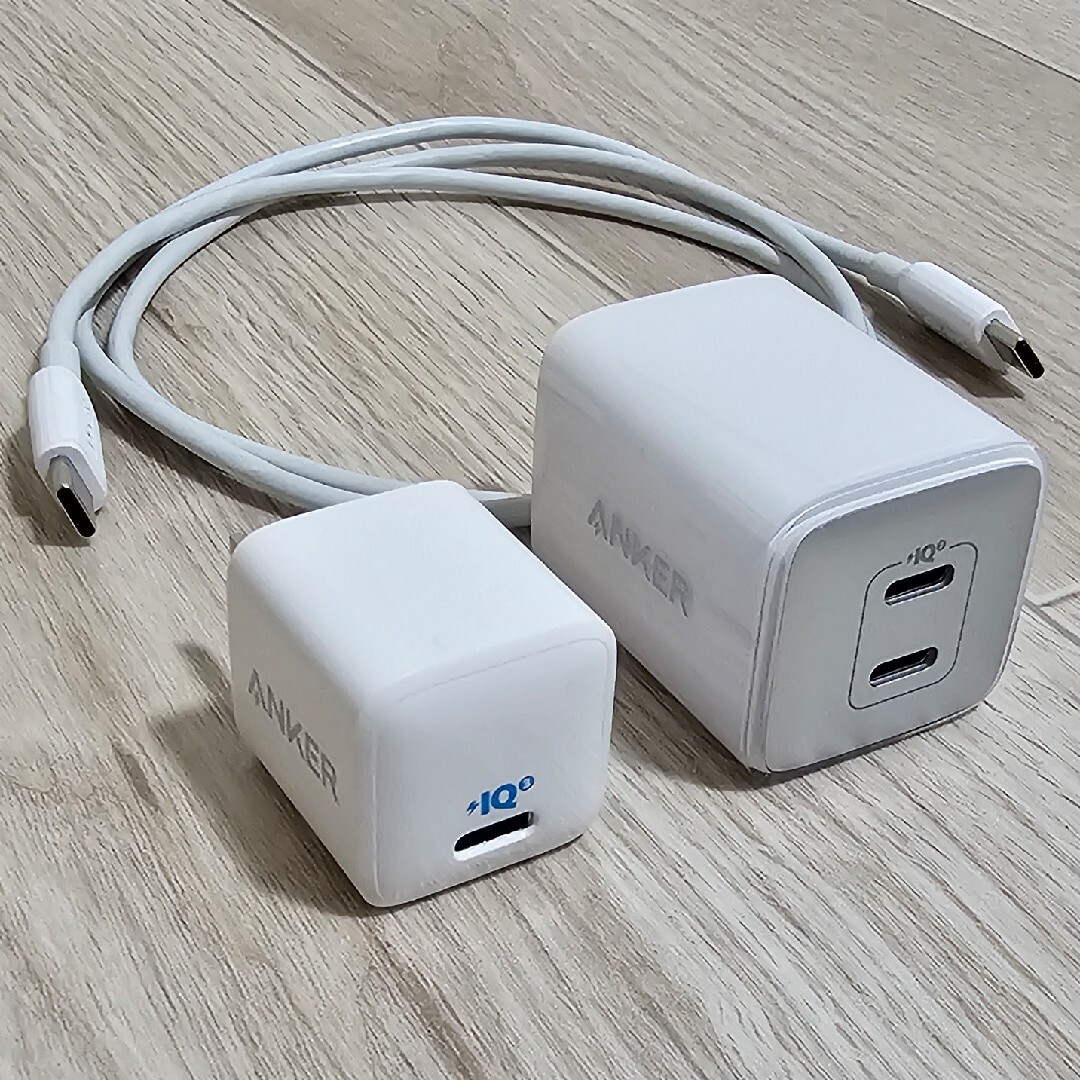 Anker(アンカー)のAnker 521 Charger (Nano Pro) ＋他 スマホ/家電/カメラのスマートフォン/携帯電話(バッテリー/充電器)の商品写真