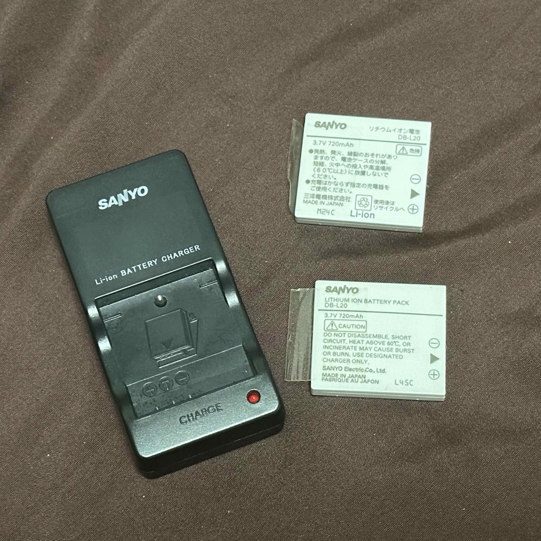 SANYO(サンヨー)のSANYO デジタルムービーカメラ Xacti スマホ/家電/カメラのカメラ(コンパクトデジタルカメラ)の商品写真