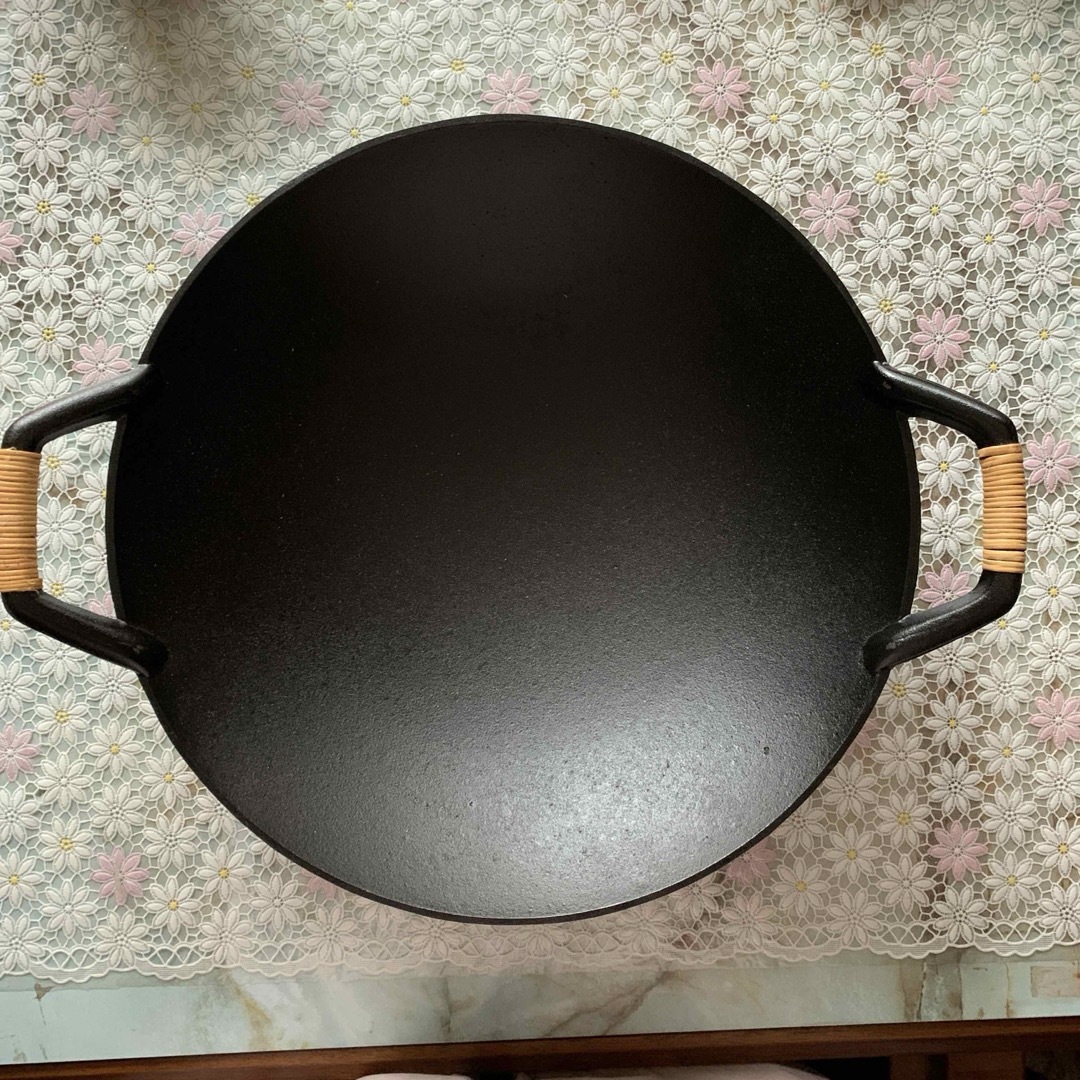 岩手県特産 南部鉄器 盛栄堂 中華鍋1個 木製中華かえしオマケ 偉い 岩手県特産 南部鉄器 盛栄堂 中華鍋1個 木製中華かえしオマケ 偉い
