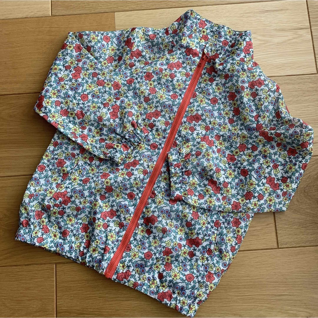 小花柄　薄手ジャンパー キッズ/ベビー/マタニティのキッズ服女の子用(90cm~)(ジャケット/上着)の商品写真