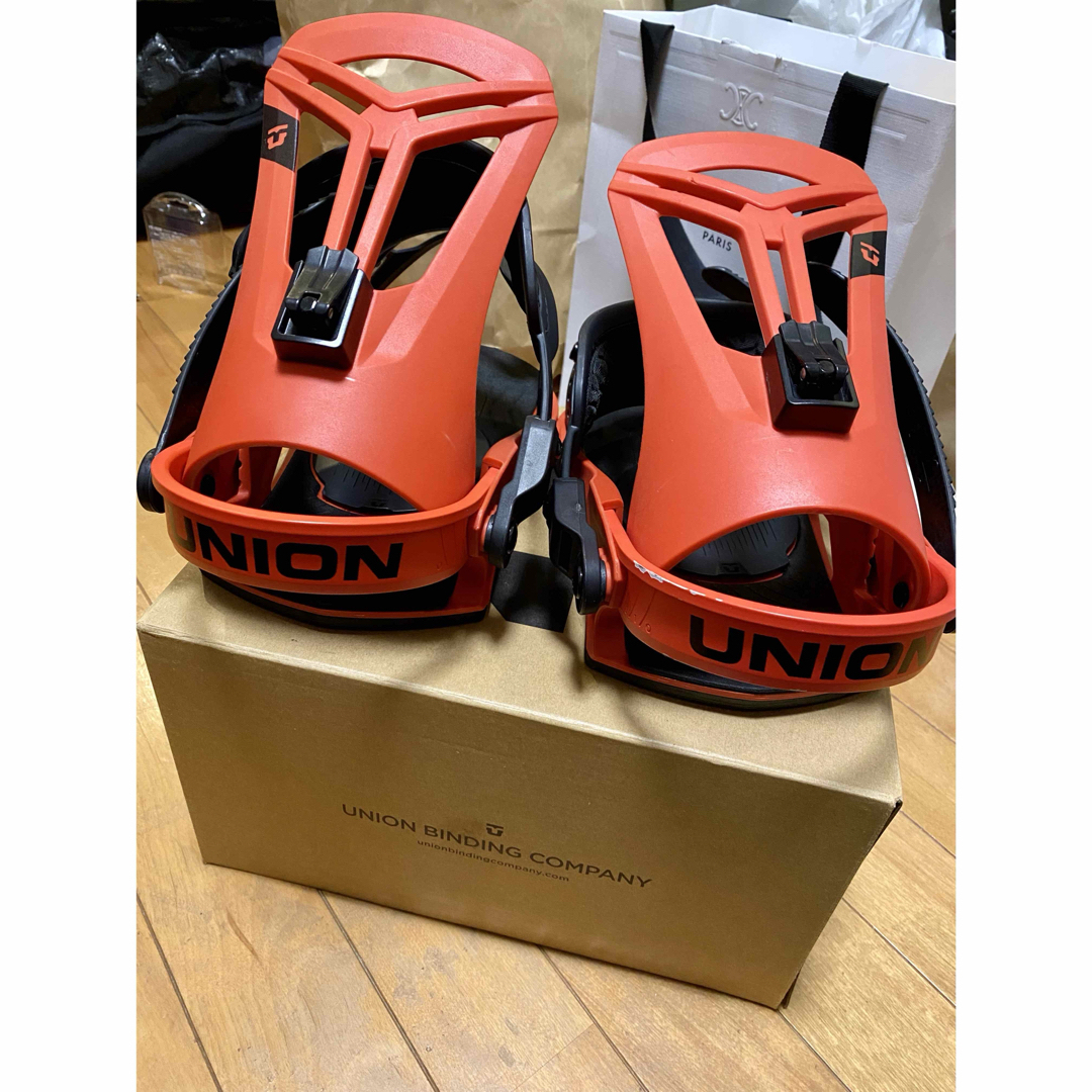 UNION ユニオン FLITE PRO 22-23モデル バインディング スポーツ/アウトドアのスノーボード(バインディング)の商品写真