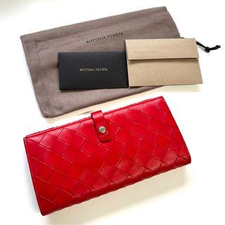 ボッテガヴェネタ(Bottega Veneta)の美品　ボッテガ  イントレチャート　長財布　ウォレット　レッド　赤　レディース(財布)