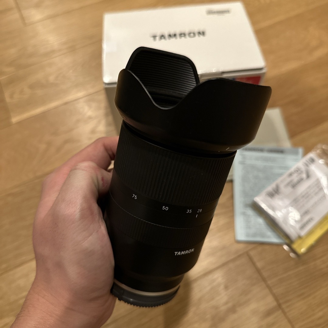 ゆう様専用TAMRON 28-75mm F/2.8 Di III RXD ゆう様専用TAMRON 28-75mm F/2.8 Di III RXD