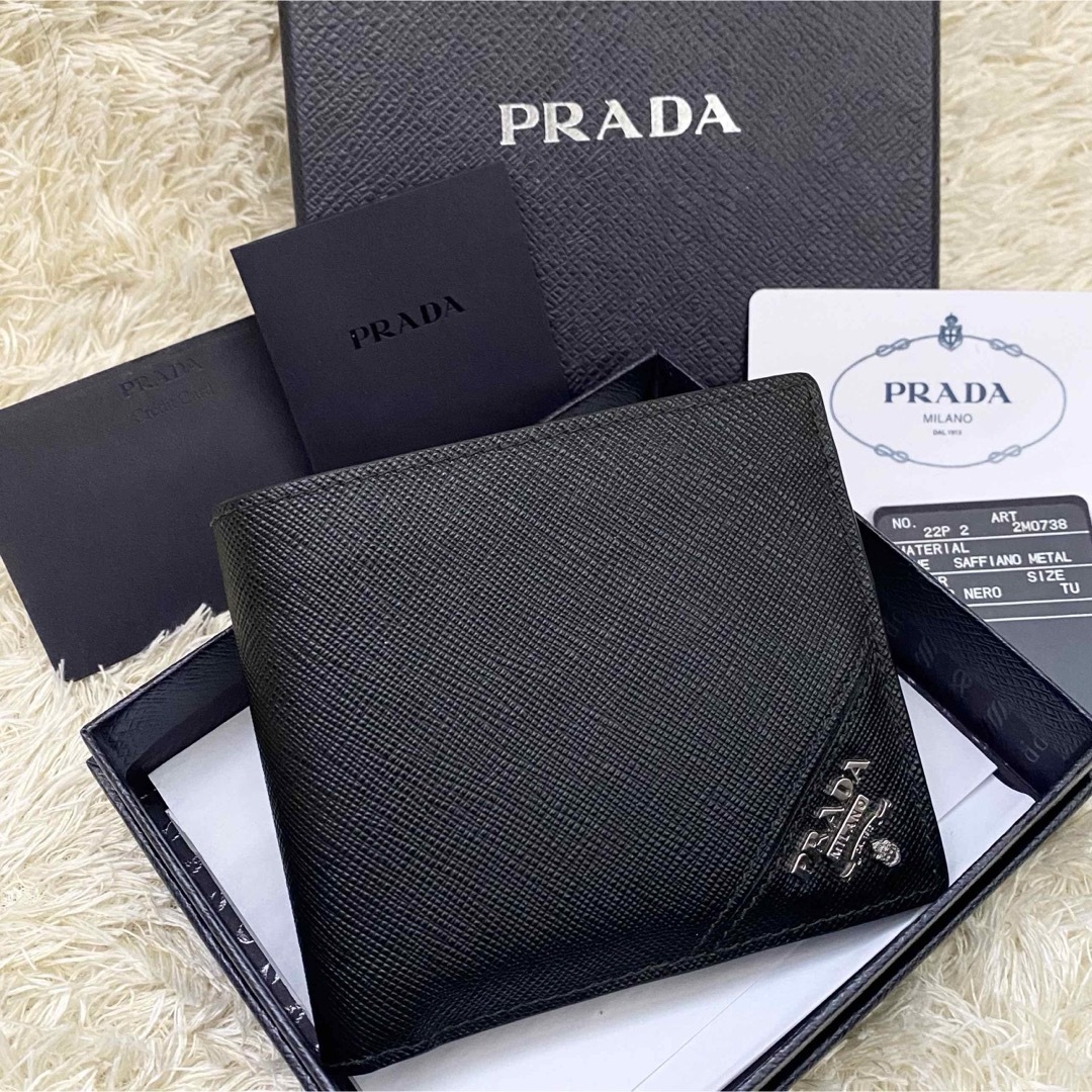 22年製現行✨極美品 PRADA プラダ サフィアーノレザー 二つ折り 財布