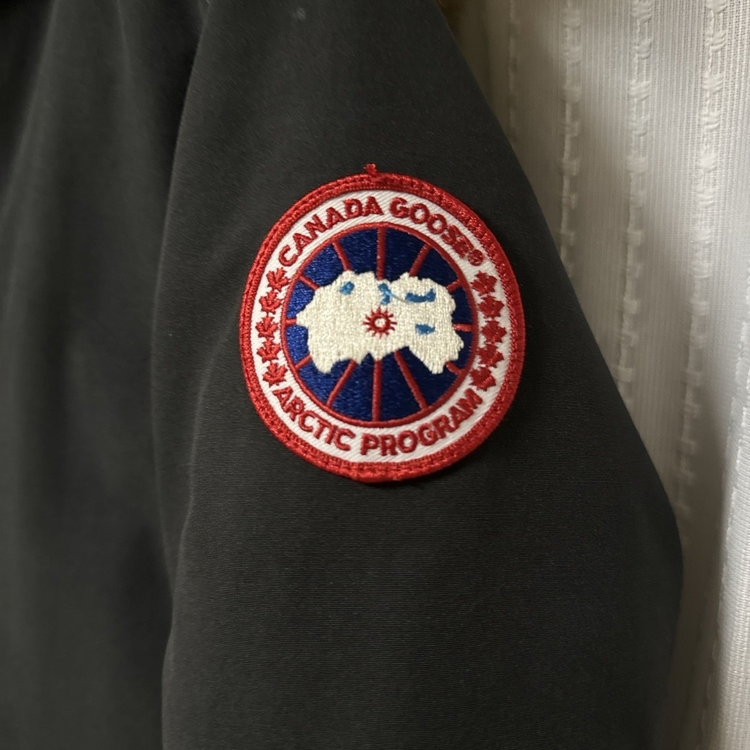 CANADA GOOSE(カナダグース)の【中古】CANADA GOOSE　JASPER レディースのジャケット/アウター(ダウンジャケット)の商品写真