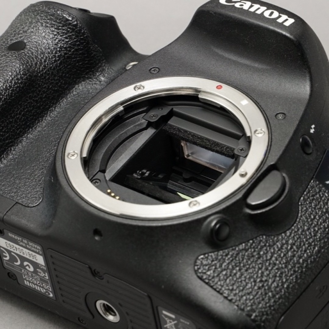 Canon(キヤノン)のCANON EOS 7D 一眼レフ  スマホ/家電/カメラのカメラ(デジタル一眼)の商品写真