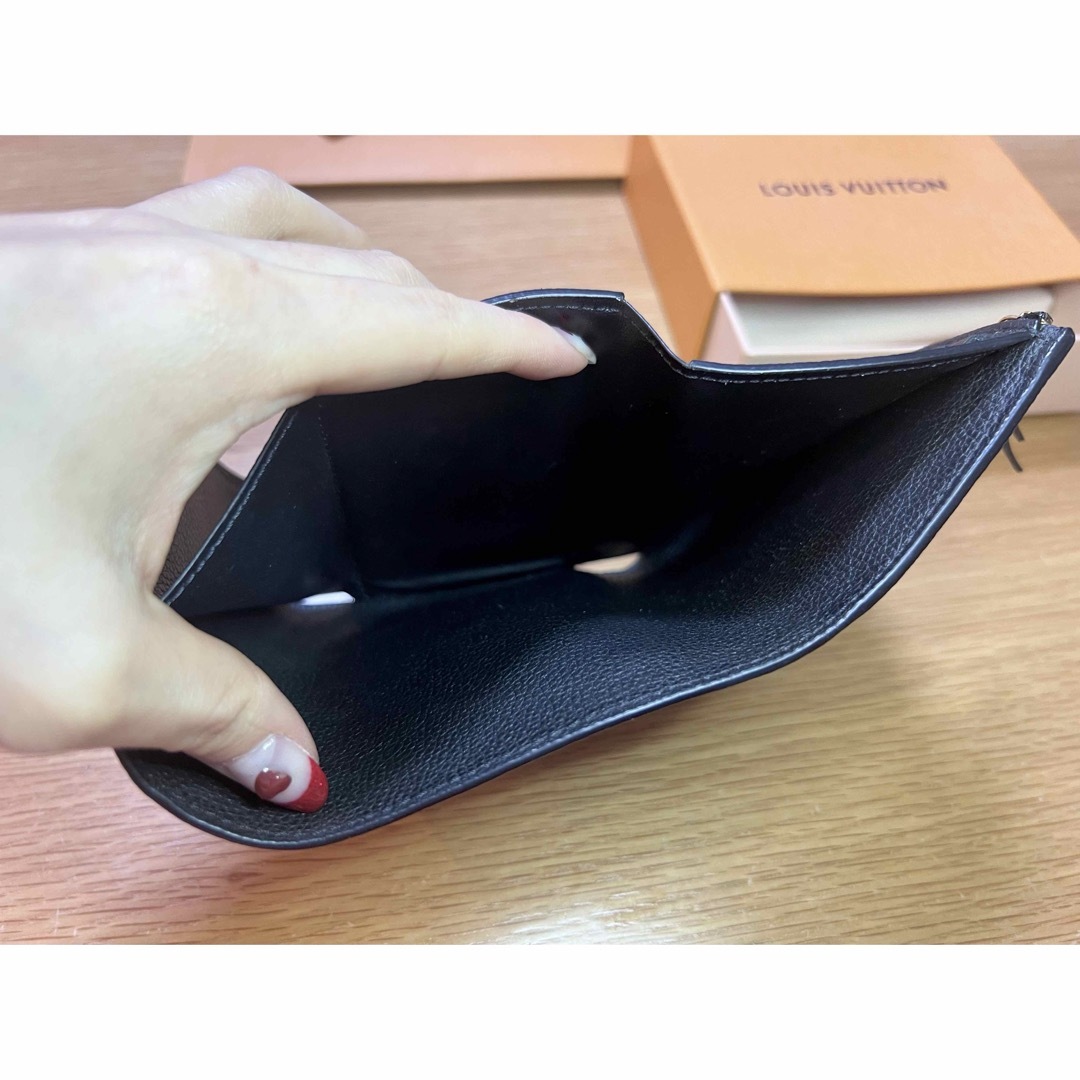 LOUIS VUITTON(ルイヴィトン)のヴィトン ポルトフォイユ・ヴィクトリーヌ バイカラー　財布　ブラック　ベージュ レディースのファッション小物(財布)の商品写真