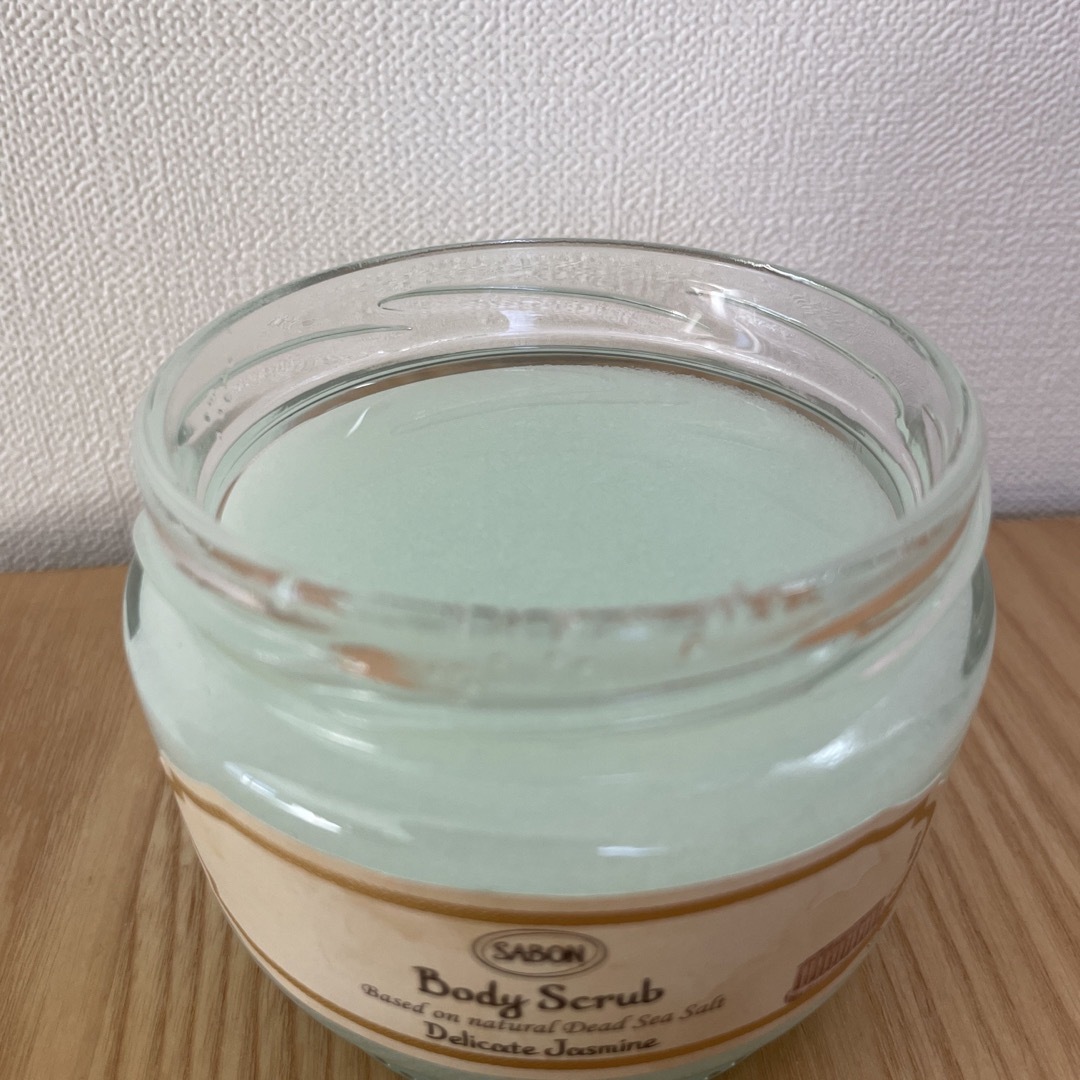 SABON(サボン)のSABON ボディスクラブ　デリケートジャスミン コスメ/美容のボディケア(ボディスクラブ)の商品写真