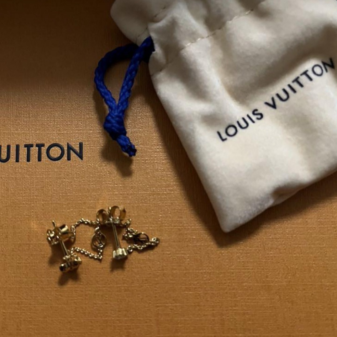 LOUIS VUITTON(ルイヴィトン)のルイヴィトン　ピアス　プティルイ レディースのアクセサリー(ピアス)の商品写真