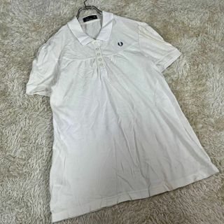 フレッドペリー(FRED PERRY)のFRED PERRY フレッドペリー (F) ロゴ入り ホワイト ポロシャツ(ポロシャツ)