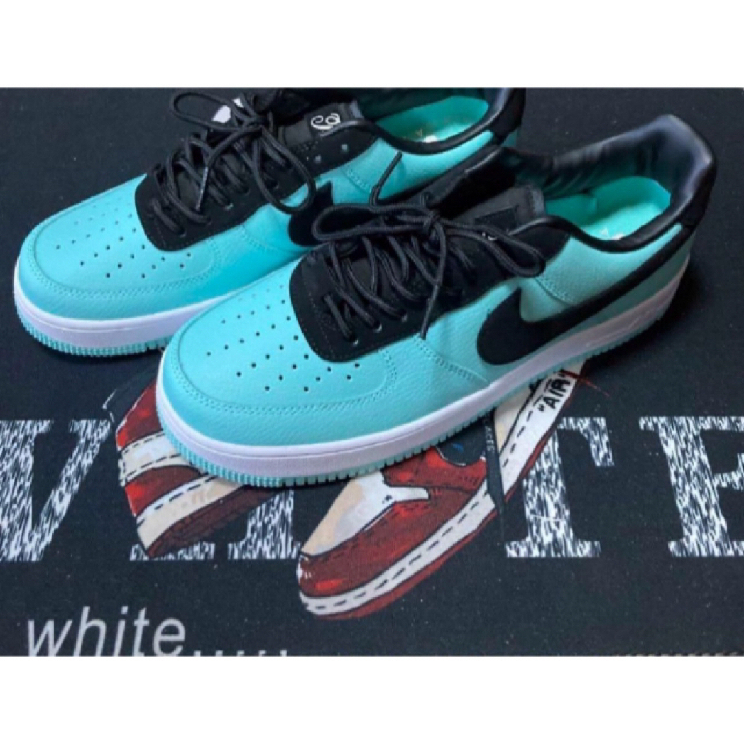 Tiffany & Co. - NIKE Tiffany スニーカーの通販 by 人生6号艇 Tiffany & Co. - NIKE Tiffany スニーカーの通販 by 人生6号艇