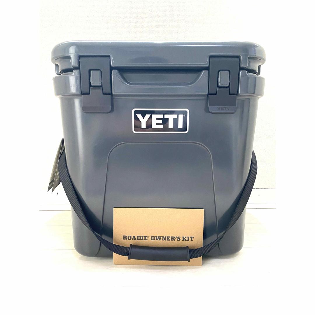 YETI(イエティ)の新品 クーラーボックス YETI イエティ Roadie 24　ローディ24 スポーツ/アウトドアのアウトドア(その他)の商品写真