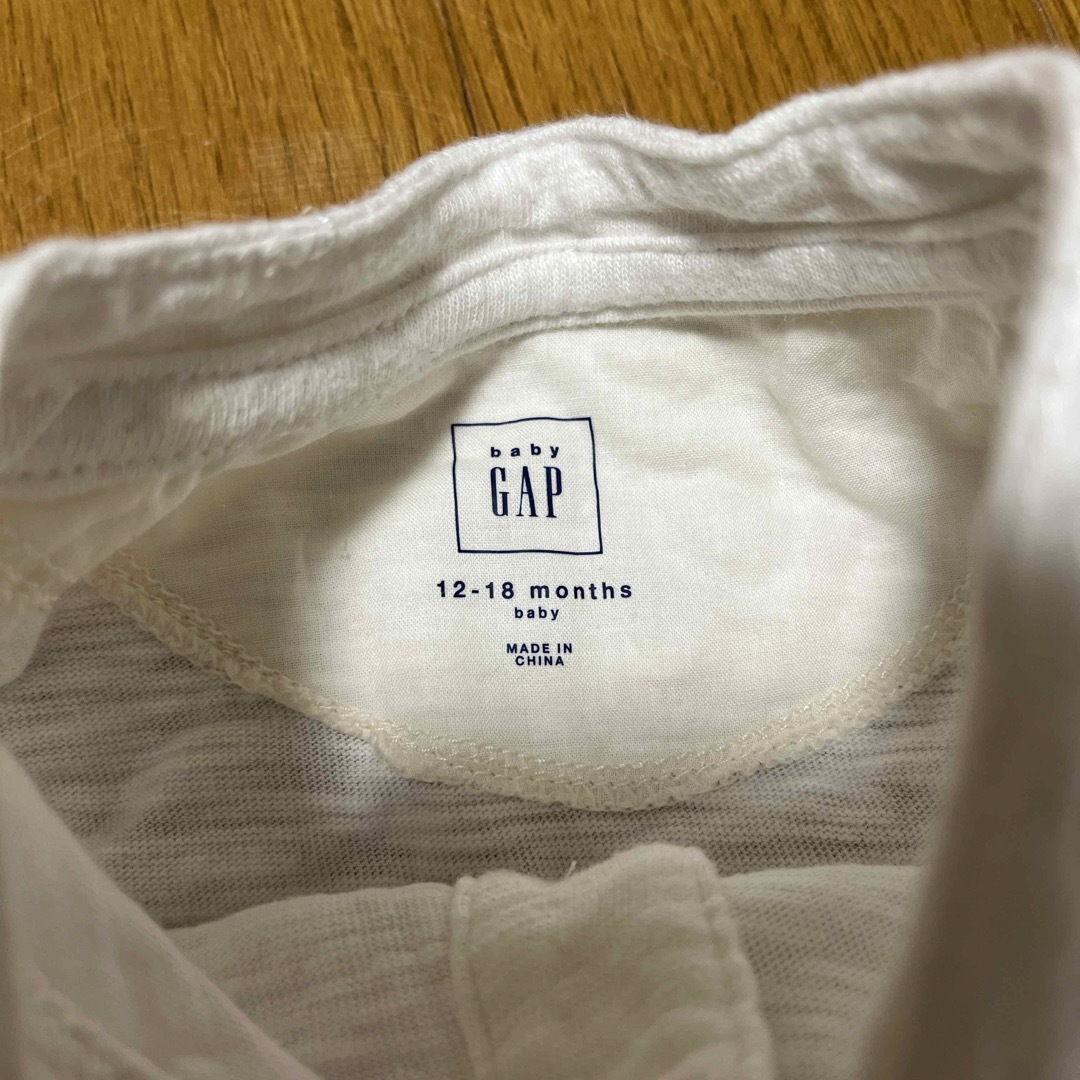 babyGAP(ベビーギャップ)のbabygap ロンパース　Tシャツ　80 キッズ/ベビー/マタニティのベビー服(~85cm)(ロンパース)の商品写真