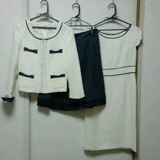 【masayu 様専用】9号白&ネイビー　スーツセット(スーツ)