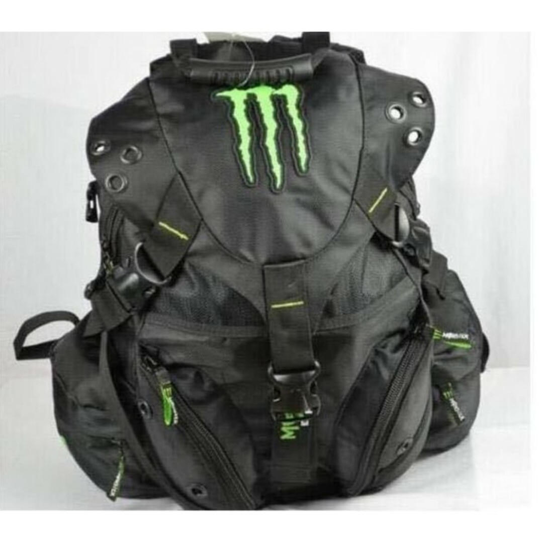 Monster Energy(モンスターエナジー)の【新品】2.8万円 希少モデル モンスターエナジー 大容量 リュックサック メンズのバッグ(バッグパック/リュック)の商品写真